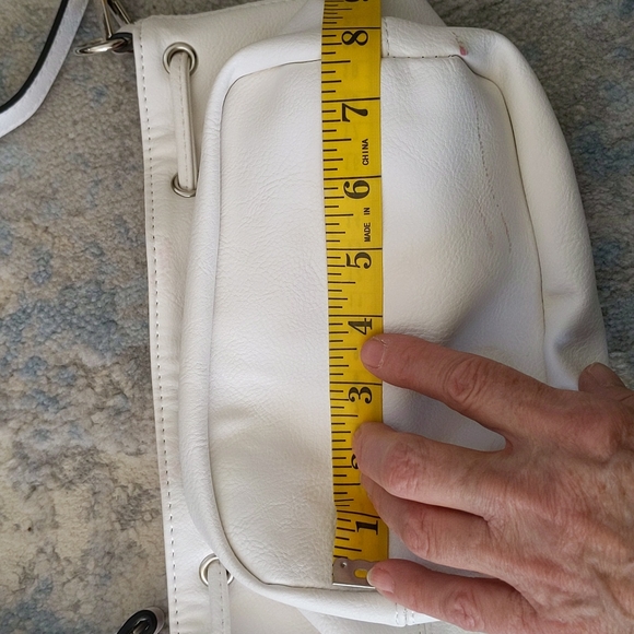 Candie's Faux Leather Tassel Lined Shoulder Bag Pocketbook - Picture 13 of 16